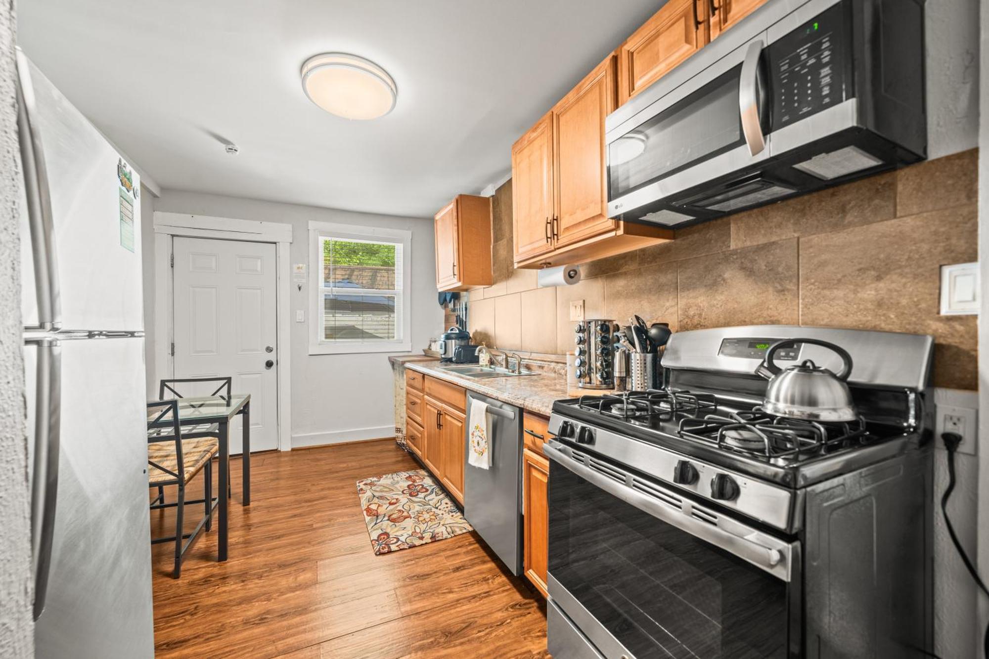 Cedar Blossom Bungalow Is A Cozy Getaway With A 5 Minute Walk To Downtown! Хот Спрингс Екстериор снимка
